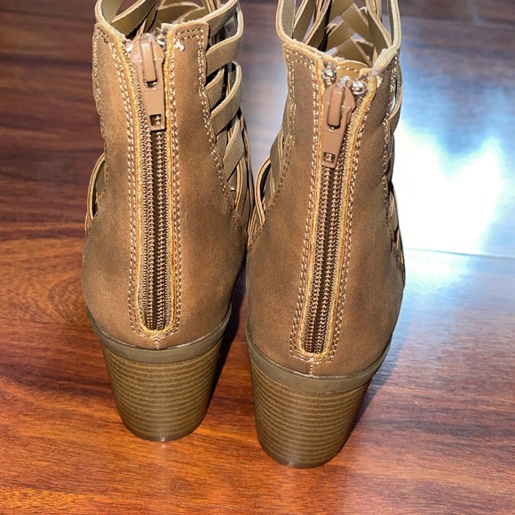 Womens Arizona Booties - Picture 10 of 11